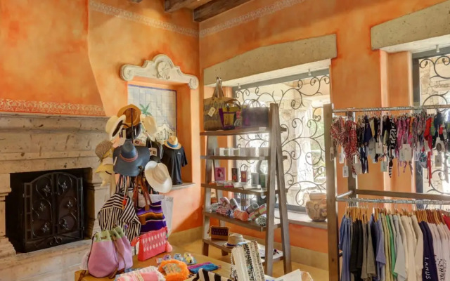 Hacienda Tranquila in Cabo San Lucas