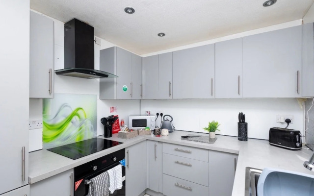 6 Guests - Pet Friendly - 10min Leeds City Centre