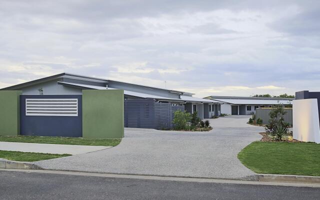 Direct Collective - Villas on Rivergum