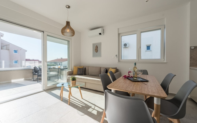 Pool apartments Villa Meteorite