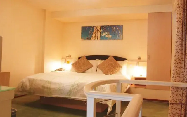YANGTZE RIVER HOTELS Qingshan Branch