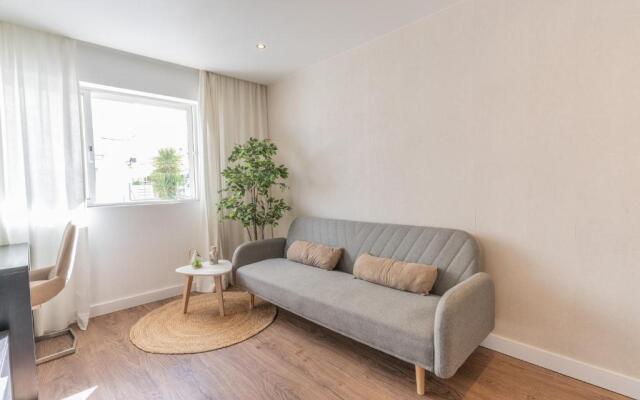 Old Town Apartment 5min to the beach