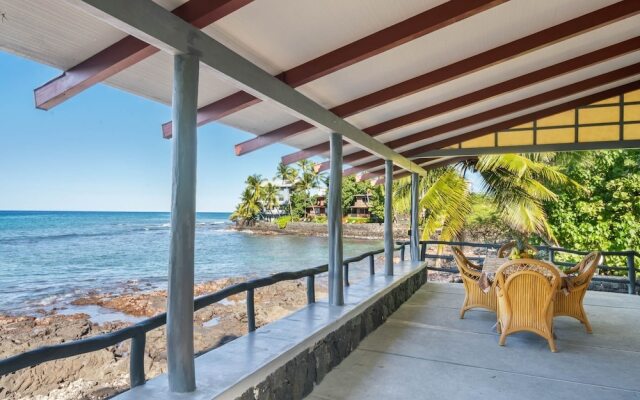 Kona Sunshine 2 Bedroom Home by RedAwning