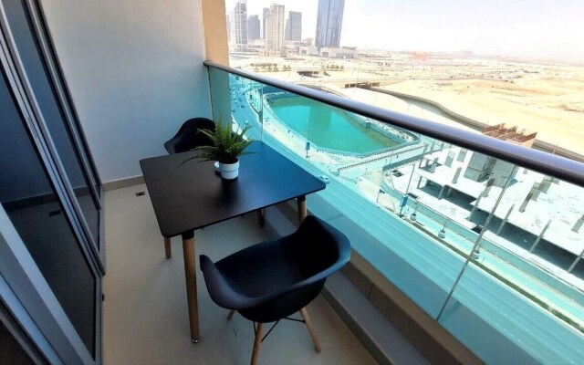 Pristine Studio with Canal View - 703
