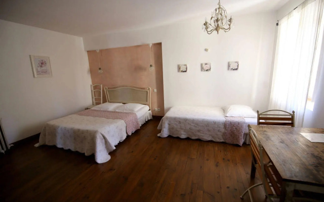 Domaine De Marseillens