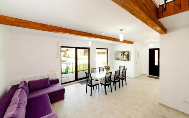 4H Villas