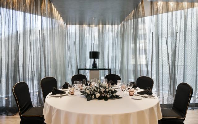 Hotel Barcelona Condal Mar Affiliated by Meliá