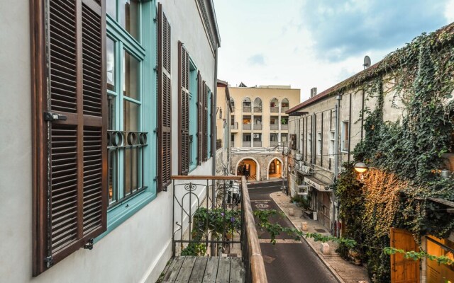 The Pearl of Jaffa Lux Apt by Sea N Rent