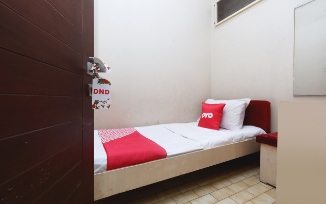 OYO 1843 Cahya Nirwana