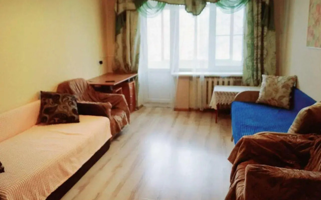 Живи как дома на проспекте Ленина 145