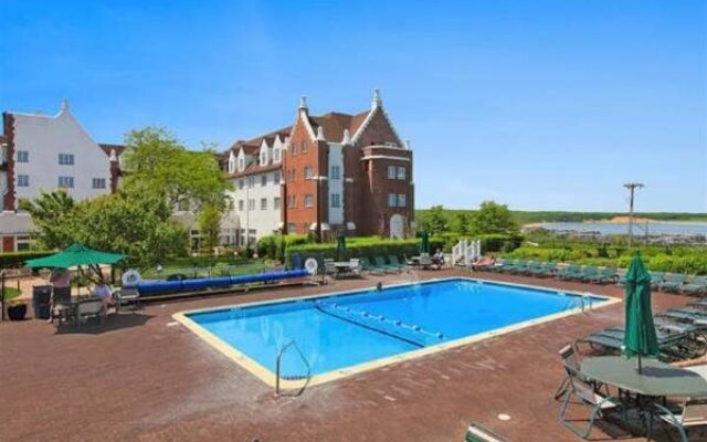 Montauk Manor