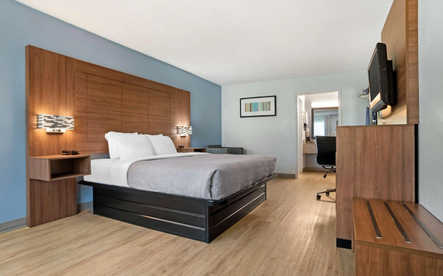 Quality Inn & Suites near Lake Eufaula