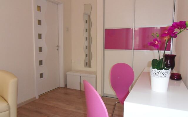 Studio 4u Apartment