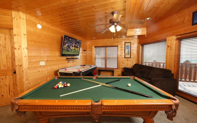 Up Up  Away - Two Bedroom Cabin