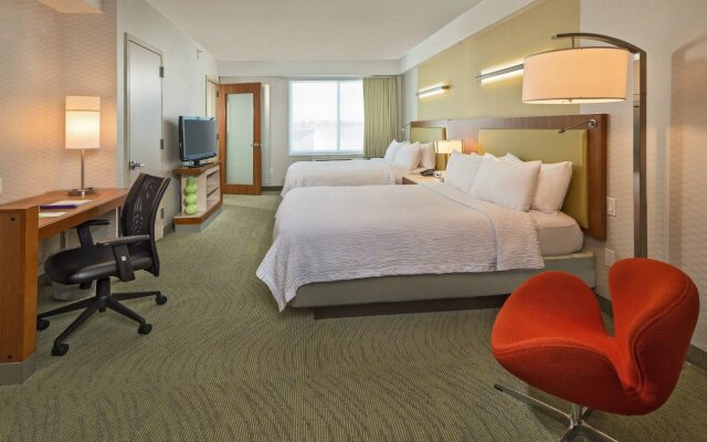 SpringHill Suites by Marriott New York LaGuardia Airport