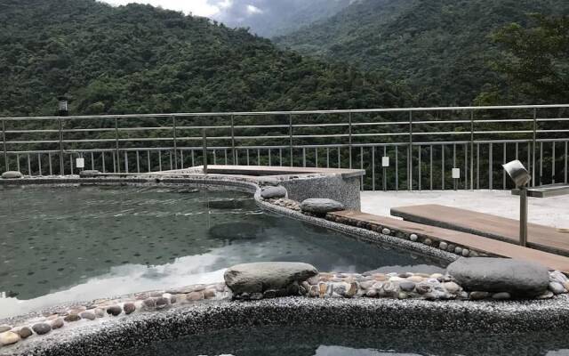 Lucky Hot Spring B&B