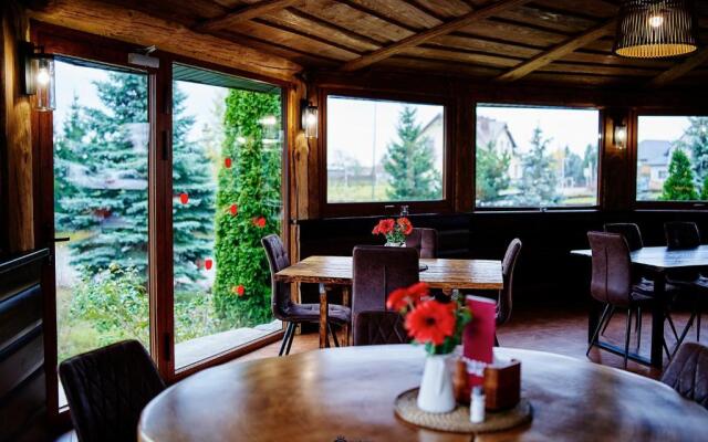 Gościniec pod Strzechą