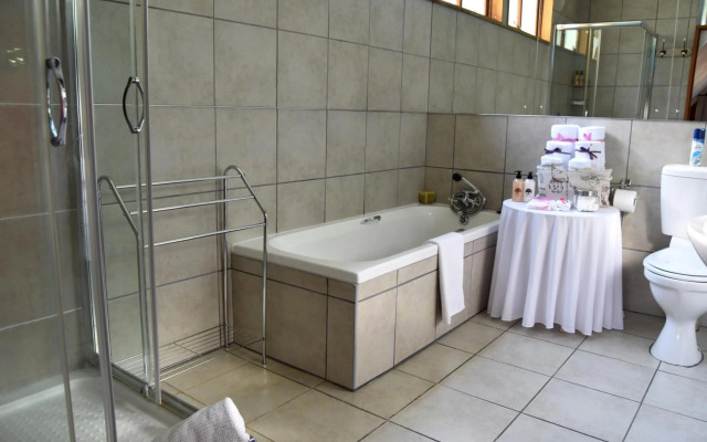 The Clarens Country House