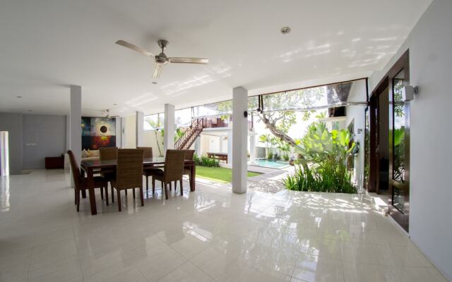 Villa Seratus