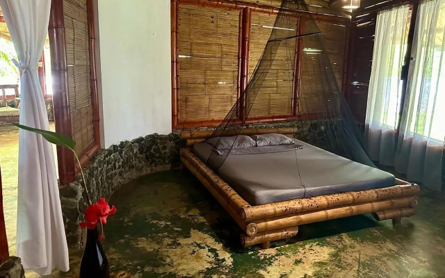 Eco-Lodge Deseo Bamboo