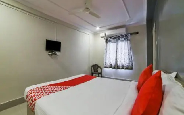 OYO 15752 KBR Residency