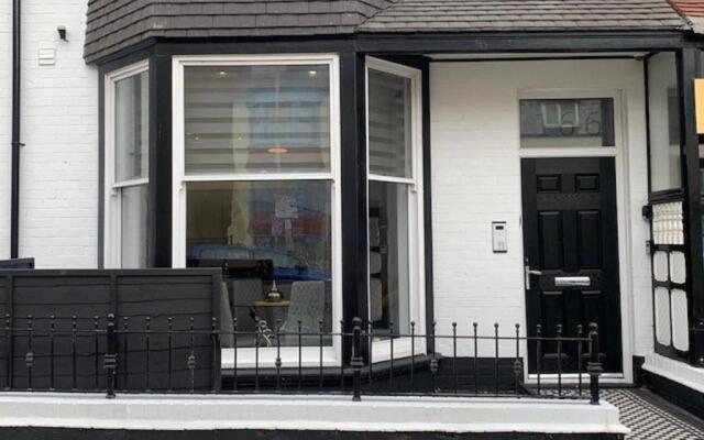 Sandleigh Apartment