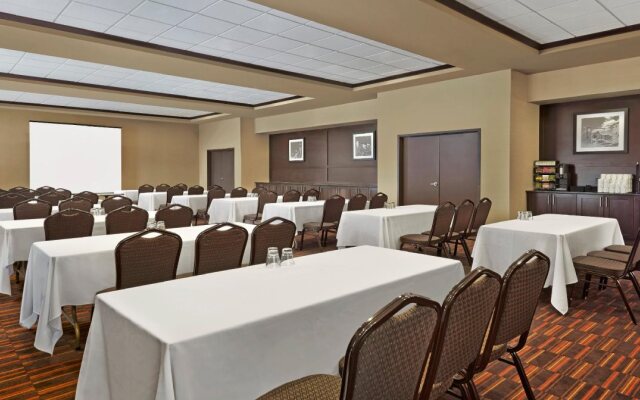 Four Points by Sheraton Edmonton International Airport