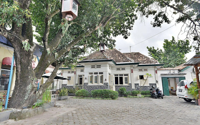 ZEN Rooms Panembahan Kraton