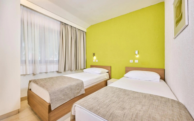 Apartments Galijot Plava Laguna