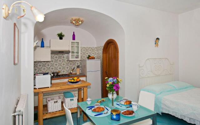 Loft at 200mt from the beach-park inside-sea view