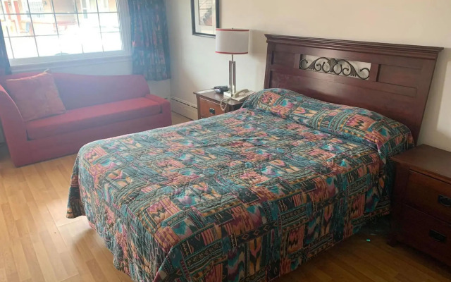 Stonehouse Motel and Restaurant