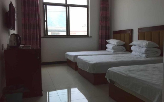 Yesanpo Yufeng Guest House – Guest Rooms – Baoding