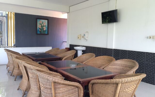 Crown Hotel