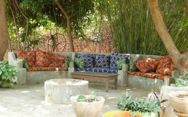 Zig Zag Town Lodge - Hostel