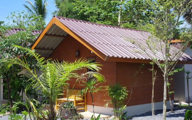 Thai House Beach Resort