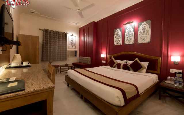 LMB Hotel