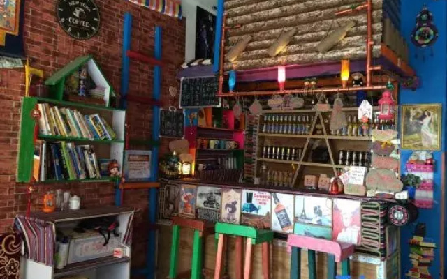Litang Xiehou Chinese Inn