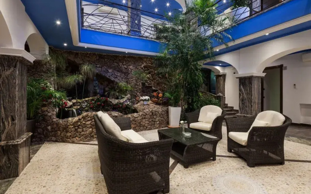 Villa With Direct sea Access