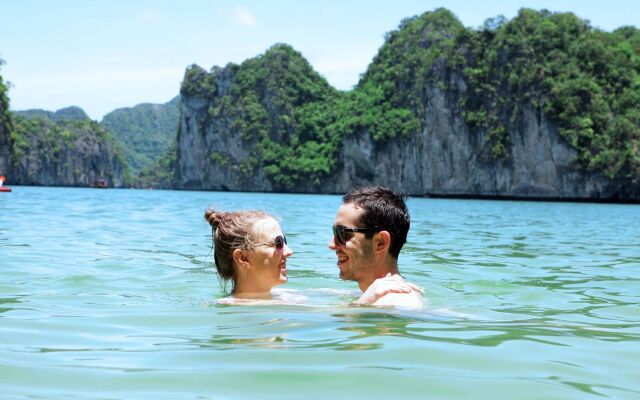Halong Seasun Cruise