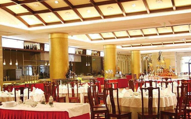 Huasheng Jiangquan Hotel & Town