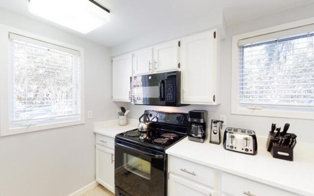 7611 Huntington Villas