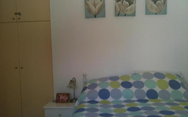 Pelagos Hill Apartment