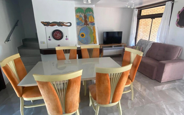 Aluguel Casa Garopaba - 7 quadras do mar