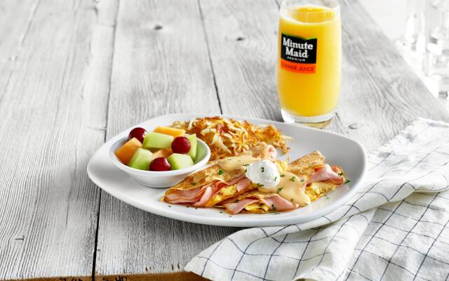 Holiday Inn Toronto Airport East by IHG