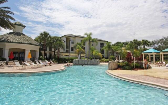 "luxury Legacy Dunes Condo Close to Disney, Golf and Orlando Fun!"