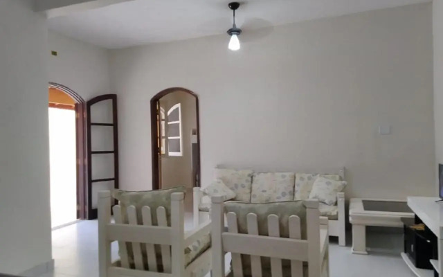 Casa pé na areia - 50 mts do mar