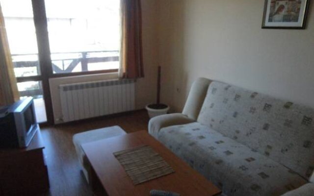Saint Nikola Family Hotel