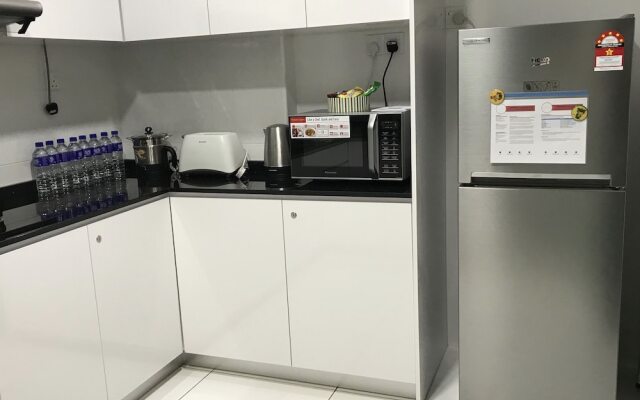 JB Staycation next to Paradigm Mall JB