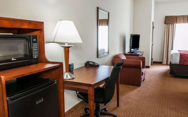 Comfort Suites near Indianapolis Airport