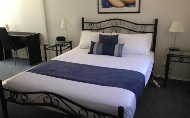 Bella Wind Bed and Breakfast – Guest Rooms – Newcastle